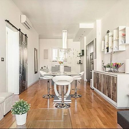 City Life Milan Apartment - Wi-Fi & Smart Tv Екстер'єр фото