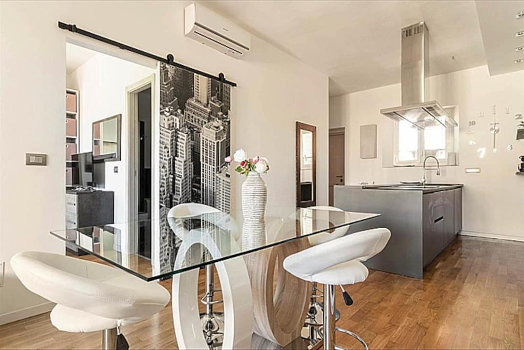 City Life Milan Apartment - Wi-Fi & Smart Tv Екстер'єр фото