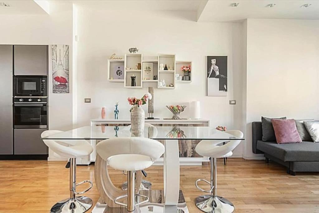 City Life Milan Apartment - Wi-Fi & Smart Tv Екстер'єр фото